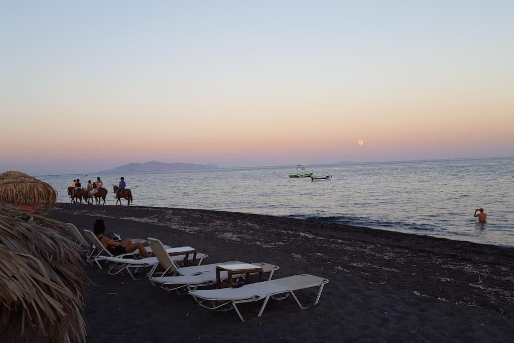 Pleasure Black Beach Περίσσα Εξωτερικό φωτογραφία